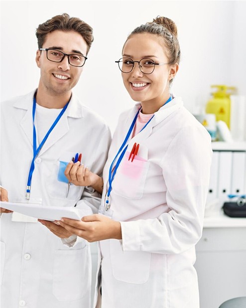 About Qualified Team Img